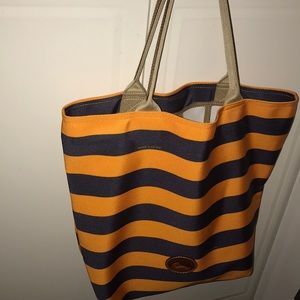 Dooney & Bourke Everyday Tote